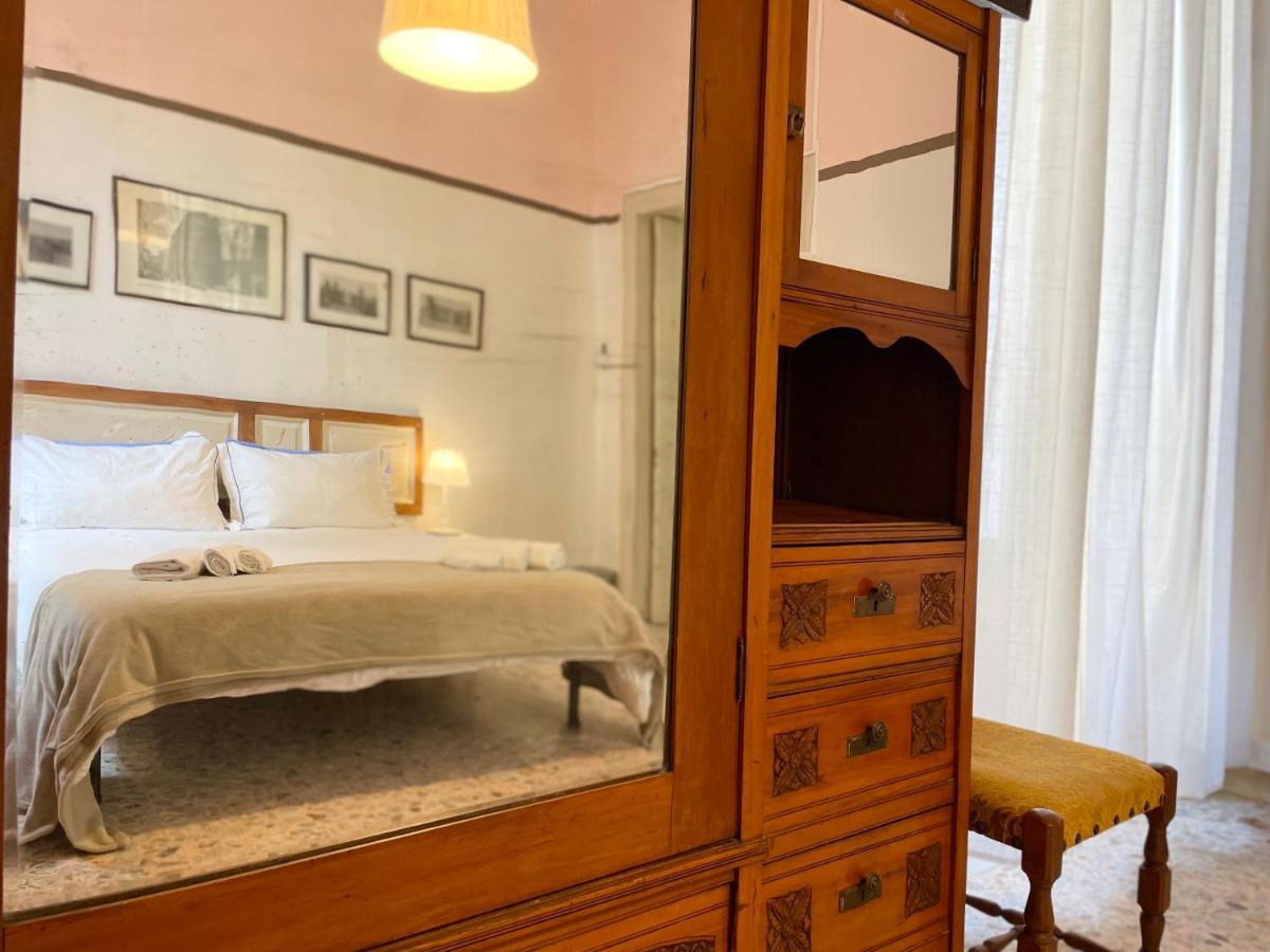 Montello Guest House & Apartment CTA Exteriör bild